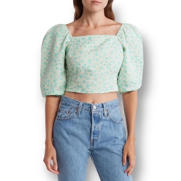 Levi's Women's Yvie Puff 3/4 Sleeve Cropped Blouse - Electric Green Floral - Picture 3 of 14